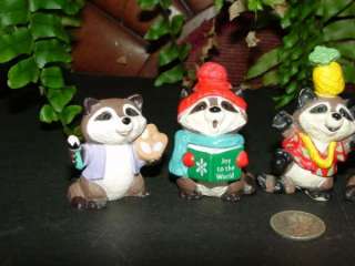 RACCOON THEME   Hallmark Merry Miniatures  
