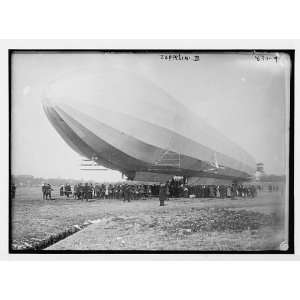  Blimp,Zeppelin No. 3,on ground