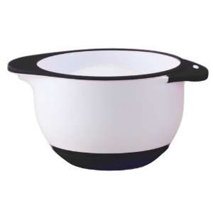  Fiesta Products 4 Quart Mixing Base Bowl with Lid, Black 