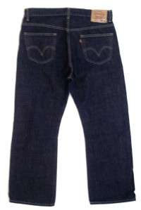 Levis 557 Relaxed Boot Cut Jeans Size 31 x 32  