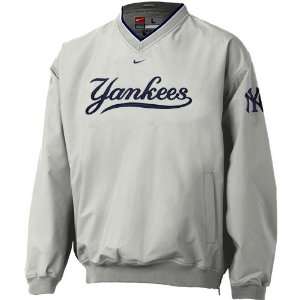  Nike New York Yankees Gray Staff Ace Windshirt (Small 