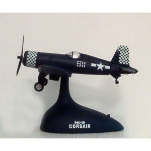  F4u 1d Corsair Wwii Fighter By Hallmark Scale 172 Toys 
