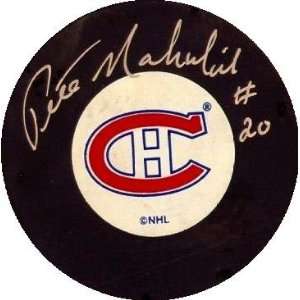 Pete Mahovlich Autographed Puck   )