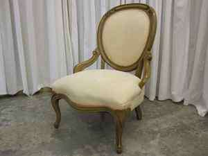 Nice Victorian Style Ladies Chair w Light Color Wood  