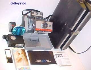 VINTAGE POLAROID # 220 WITH INSTRUCTION 2 FLASH & CASE  