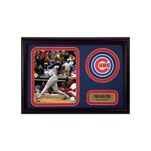  Derrek Lee Photograph with Team Logo Patch in a 12 x 18 