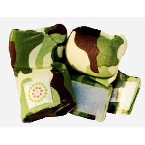  SqueezEase Camouflage No Scratch Gloves Baby