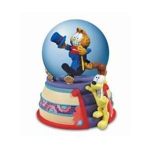  Garfield and Odie Waterglobe With A Ritzy Theme 