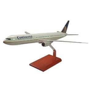  Continental Airlines Boeing 767 400 Model Airplane Toys 