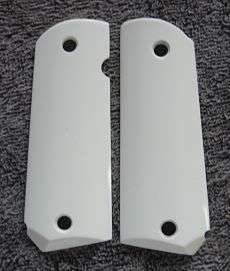 BobTail 1911 and Clones IP Grips Nice  