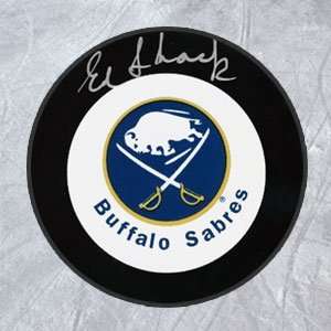  EDDIE SHACK Buffalo Sabres SIGNED Hockey Puck Sports 