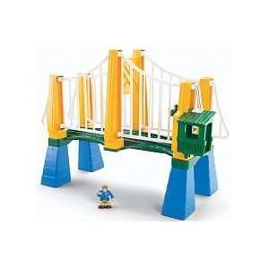  GeoTrax Sky High Suspension Bridge with Figure Toys 