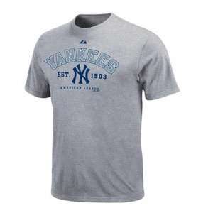  New York Yankees Base Stealer YOUTH T Shirt   X Large 