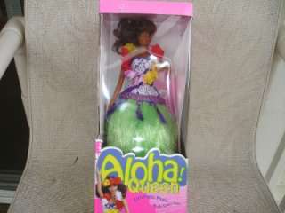 Aloha Queen Electronic Music Dancing Hula Doll New in Box  