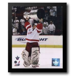  Chris Osgood with the Stanley Cup, Game 6 of the 2008 NHL 