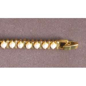 Ladies Fashion BRACELET Gold Tone & Faux Pearl Tennis Style Bracelet