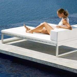  saler collection chaise lounge by gandia blasco Patio 