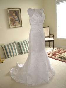 BEAUTIFUL Cosmobella Bridal Demetrios White Lace Net Sheath Wedding 