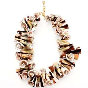  Smithsonian Green Mollusk Shell Necklace Jewelry