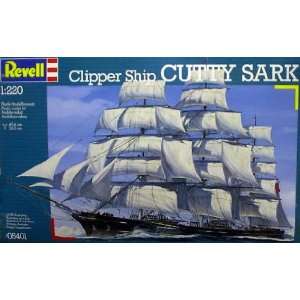  Cutty Sark Clipper Ship 1 220 Revell Germany Toys & Games