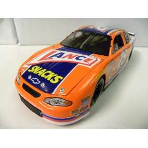  1/24 Scale Action Nascar #25 Kenny Wallace 2000 Monte 