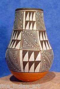 LUCY M LEWIS ACOMA PUEBLO INDIAN POTTERY SMALL TALL JAR  