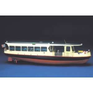  Mantua Model Ship Kit   Venetian Passenger Boat 