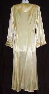 GORGEOUS VINTAGE DRESSING GOWN 1940s 50s EMBELLISHED LAPELS  