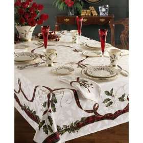   140 Oblong Lenox Holiday Nouveau Christmas Tablecloth