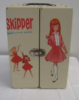 Vintage Barbies Little Sister Skipper Doll W/ Carying Case 