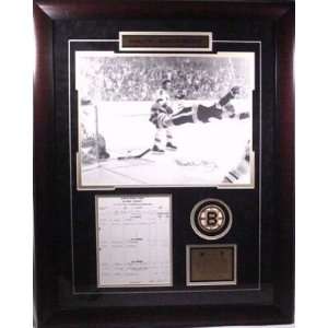 Bobby Orr 30 x 36 Auto W/ Scorecard & Bruins Patch Cert   Sports 