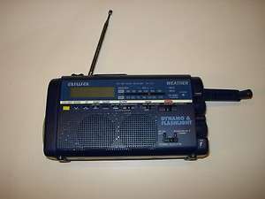 AIWA FR C151W DYNAMO WEATHER RADIO FLASHLIGHT CLOCK FM  