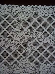 LACE WHITE TABLE RUNNER ROSE LEAVE 70 X 15 1/2 TRRL20  