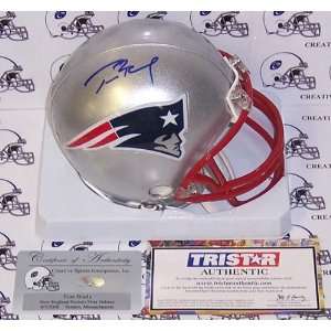 Creative Sports AMHNP BRADY Tom Brady Hand Signed Patriots Mini Helmet 
