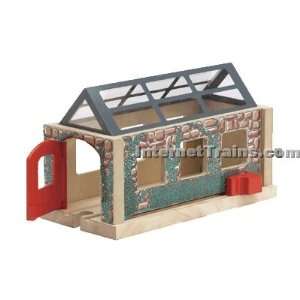  Learning Curve Thomas & Friends   Useful Engine Shed Toys 