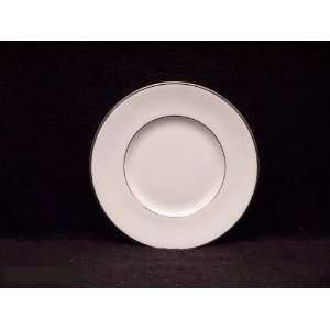 Lenox Continental Dining Bread & Butter Plates  Kitchen 
