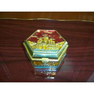   Jewelry Box with Magnetized Compartment    3 X 3