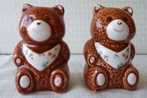Vintage Ceramic SALT & PEPPER SHAKERS SET Brown Sponge Teddy Bears 3 