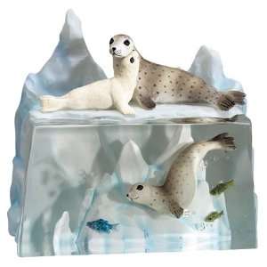  Seal and Sea Lions on Ice Figurine   Cold Cast Resin   5 