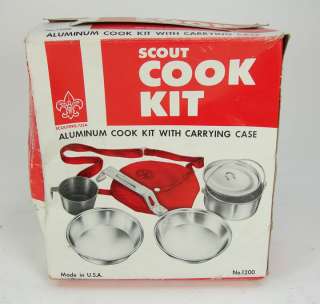   BOY SCOUT OF AMERICA COOK KIT CAMPING VINTAGE POT PAN KNIFE FORK SPOON