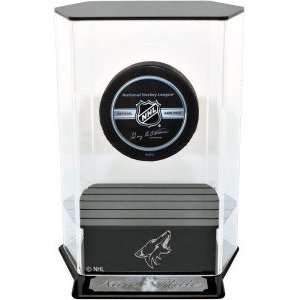  Phoenix Coyotes Floating Hockey Puck Display Case Sports 