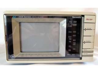   ELECTRIC SPACEMAKER COLOR TV WITH FM/AM RADIO MODEL 7 7660B  