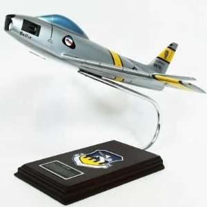  F 86F Sabre 1/32 Model Airplane Toys & Games