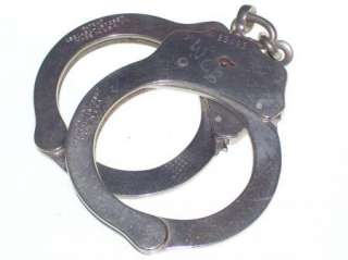   Lightweight Handcuffs ~ 7oz Vintage & Rare Light Weight UC model
