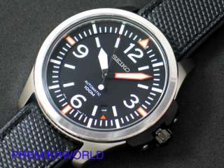 SEIKO NEON MN AUTOMATIC BLACK LEATHER 100M WATCH SRP031  