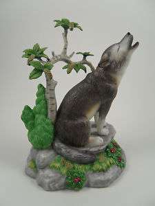 Lenox Woodland Sentry Gray Wolf Sculpture  