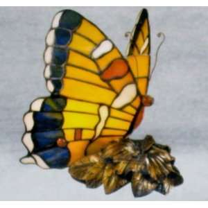  Hampton Bay Tiffany Style Butterfly Lamp