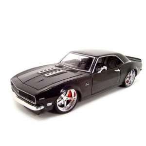  1968 CHEVY CAMARO BLACK WHIPS 118 SCALE DIECAST MODEL 