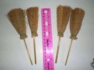Parrot Bird Toy Parts 4 Straw Brooms 6.5 Great Chewing  