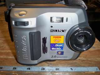 Sony Mavica MVC FD200 Digital Still Camera/Charger/Batt  